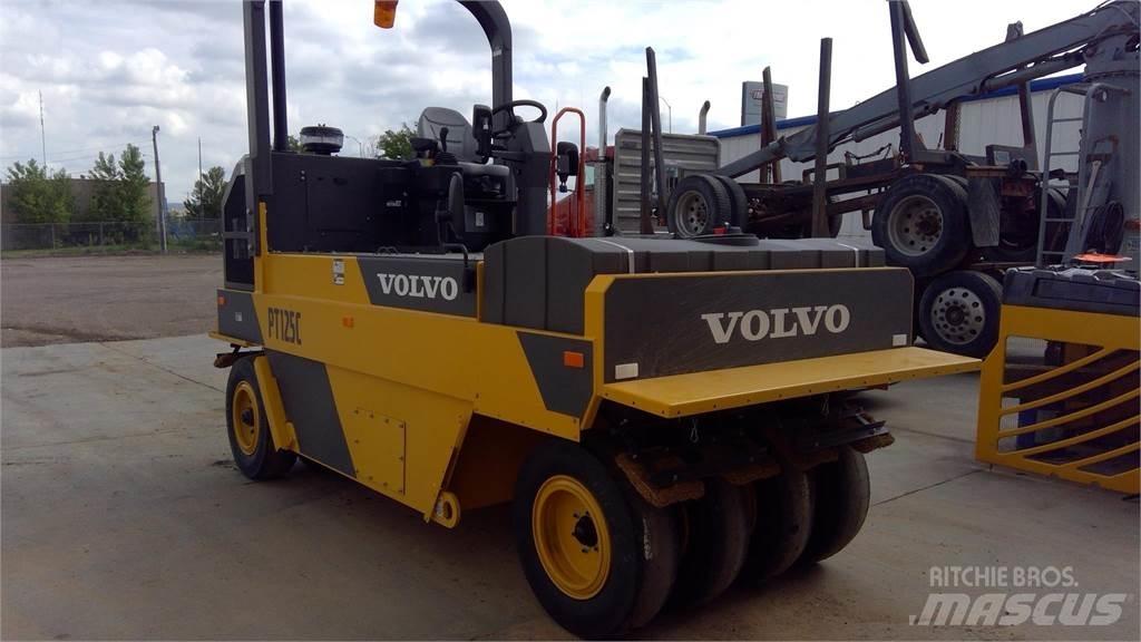 Volvo PT125C Rouleaux à pneumatiques