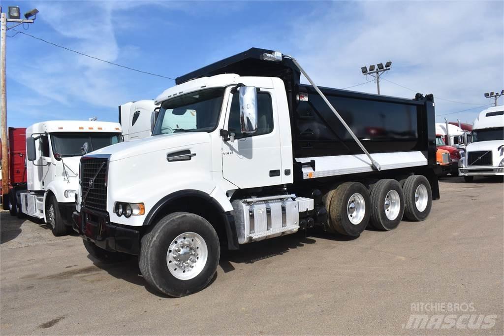 Volvo VHD84B300 Camion benne