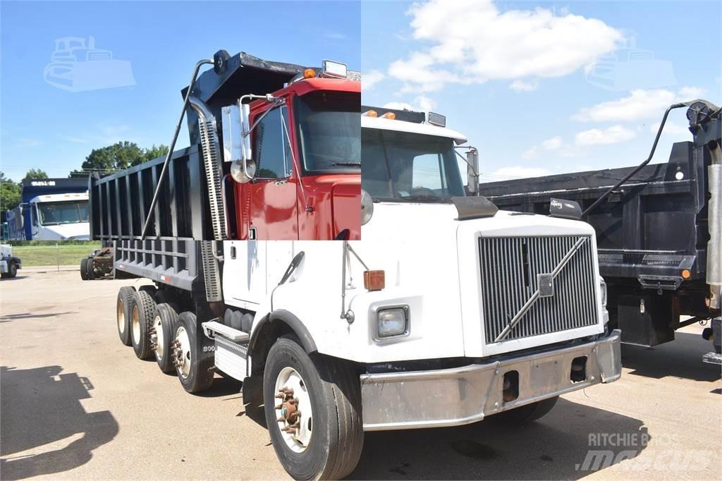 Volvo WG64T Camion benne