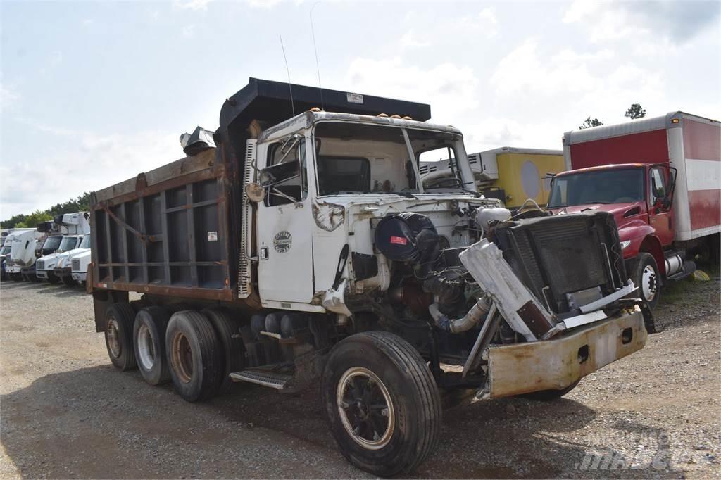 Volvo WG84B Camion benne