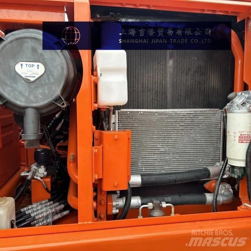 Doosan DX 150 Pelle sur chenilles
