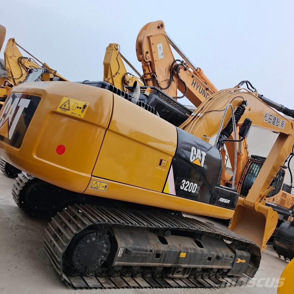 CAT 320 D 2 L Pelle sur chenilles