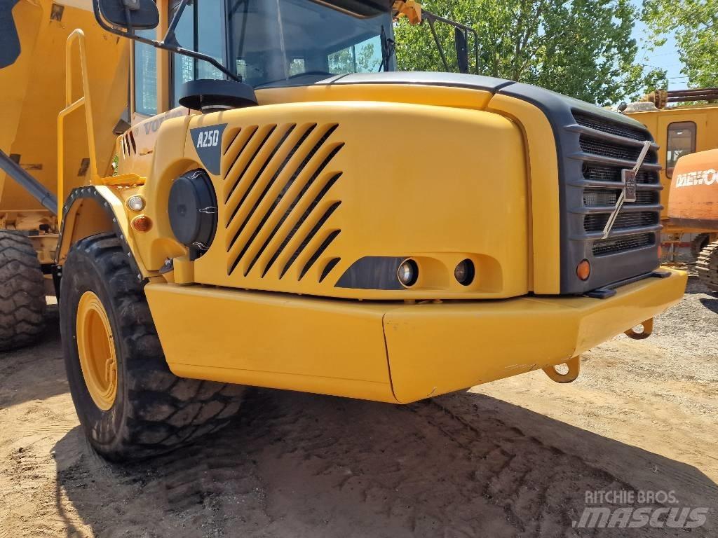 Volvo A 25 D Tombereau articulé