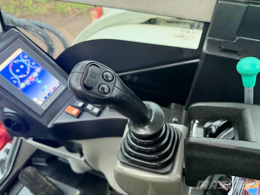 Takeuchi TB 295 W Pelle sur pneus