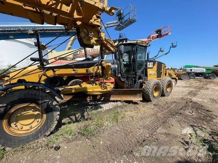 CAT 140 M Niveleuse