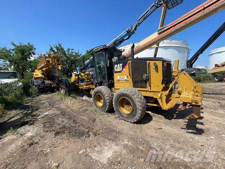 CAT 140 M Niveleuse