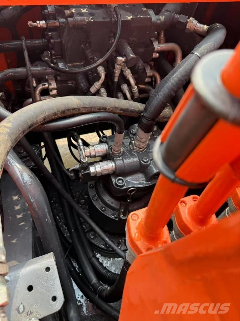 Doosan DX 225 LCA Pelle sur chenilles