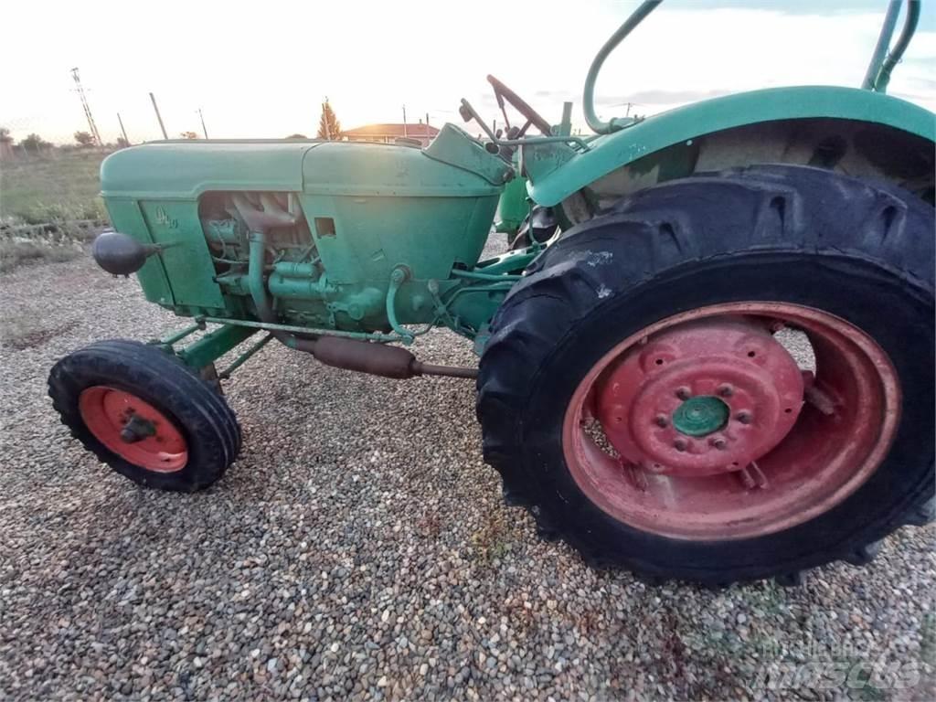 Deutz-Fahr D 40 Tracteur