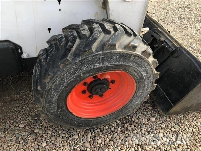 Bobcat S 300 Chargeuse compacte
