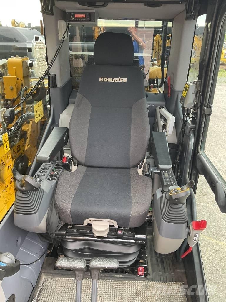 Komatsu PC240LC-11 Pelle sur chenilles