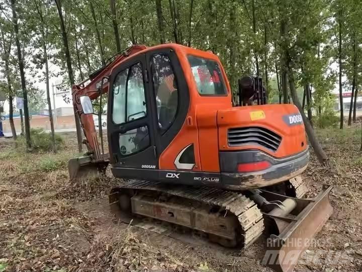 Doosan DX75 Pelle sur chenilles