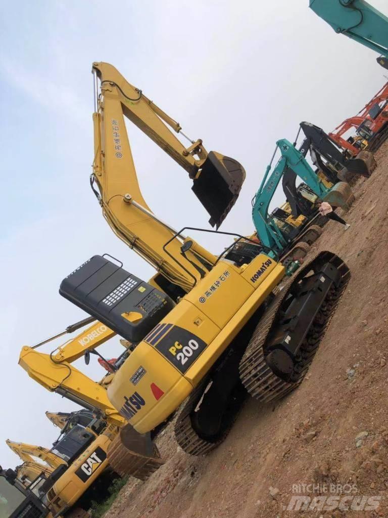 Komatsu 200-8 Pelle sur chenilles