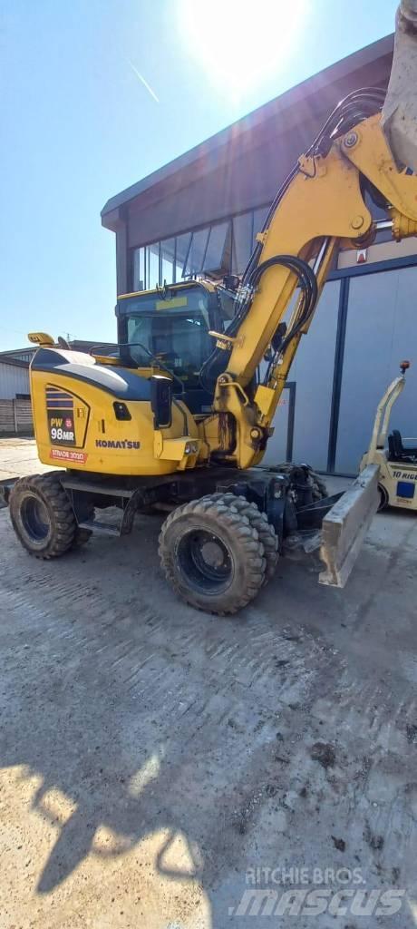 Komatsu PW98 MR-11 Pelle sur pneus