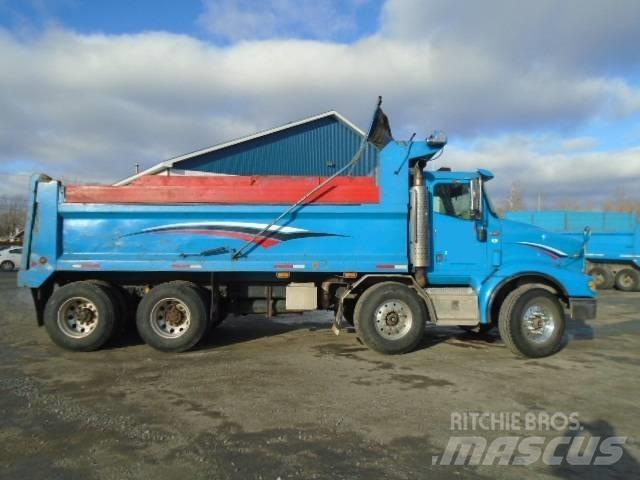 International 9200 i Camion benne