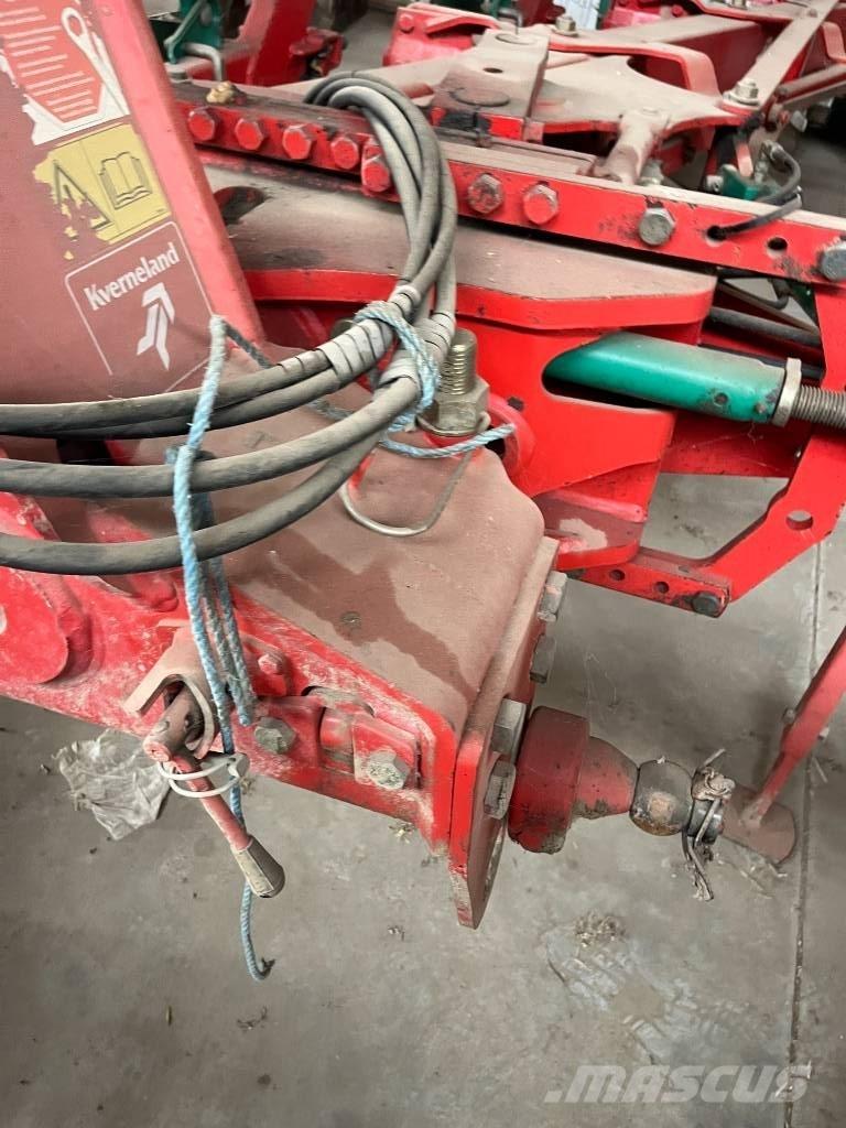 Kverneland EG 100 Charrue réversible