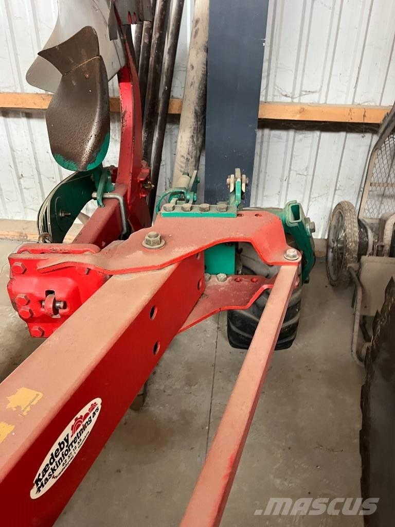 Kverneland EG 100 Charrue réversible