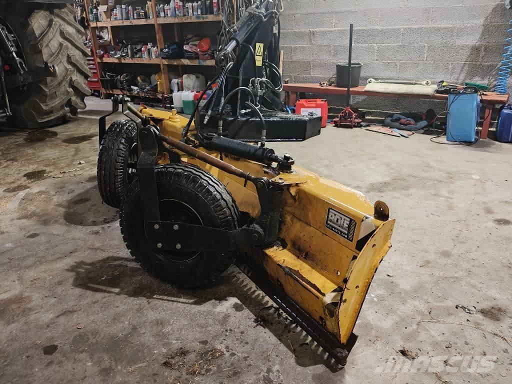 Rote RAP300 Niveleuse, lame