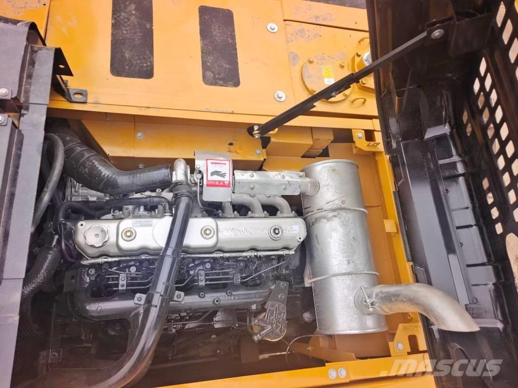 Sany SY 215 C Pelle sur chenilles