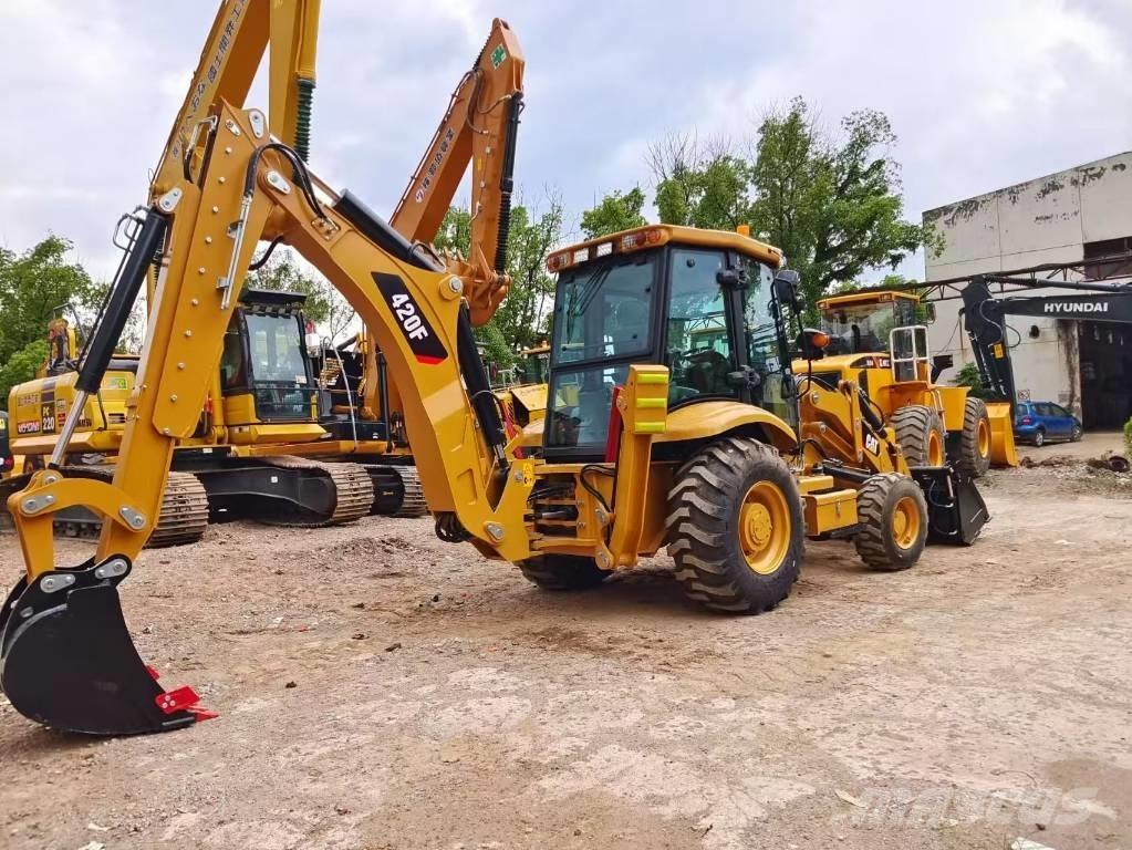 CAT 420 F Tractopelle