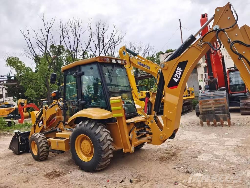 CAT 420 F Tractopelle