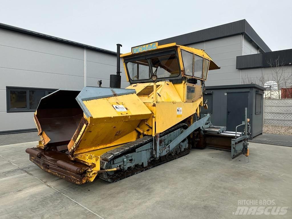 Demag DF 140 C Finisseur