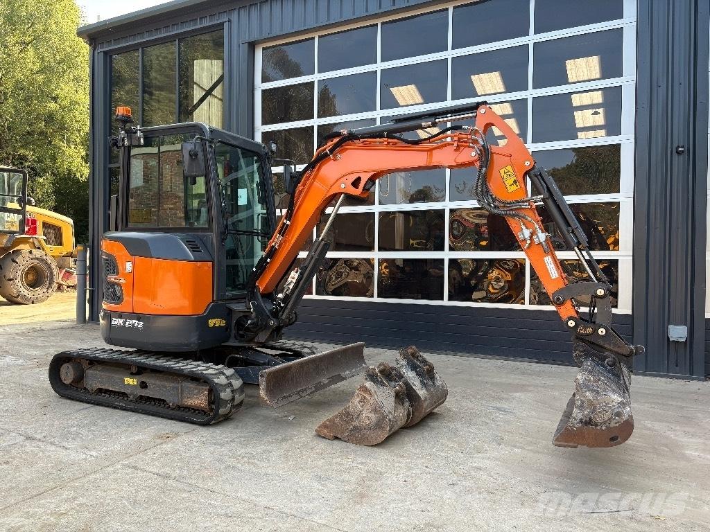 Doosan DX 27 Z Mini pelle < 7t