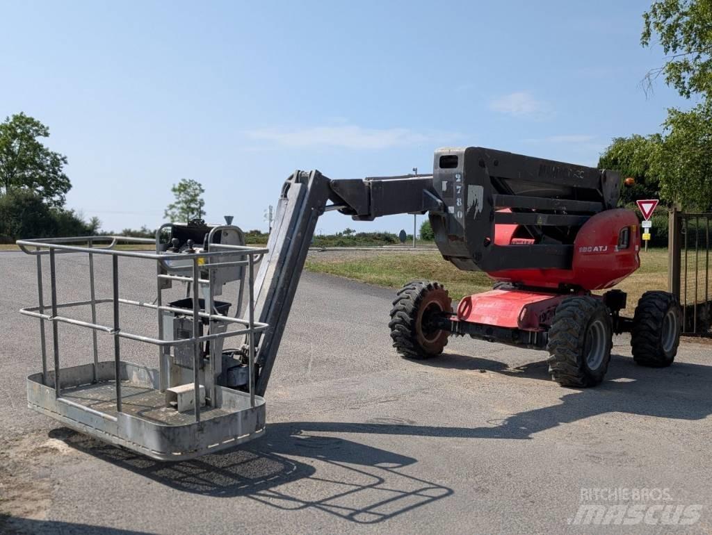 Manitou 180 ATJ Nacelles articulées