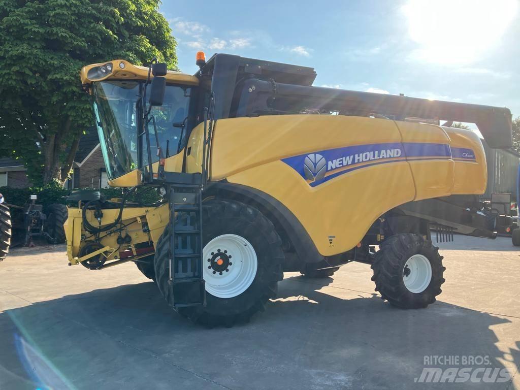 New Holland CX 6090 Moissonneuse batteuse