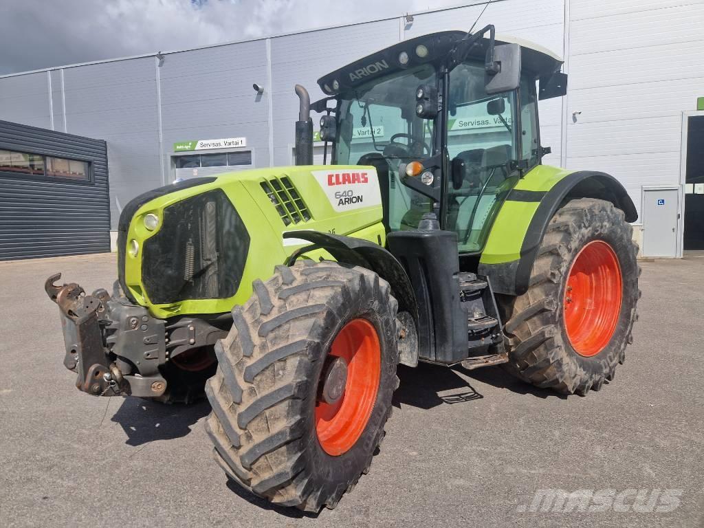 CLAAS Arion 640 CIS Tracteur