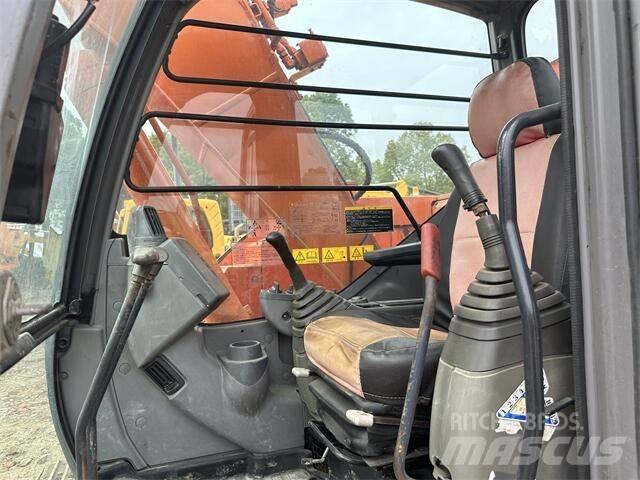 Hitachi ZX 138 Pelle sur chenilles