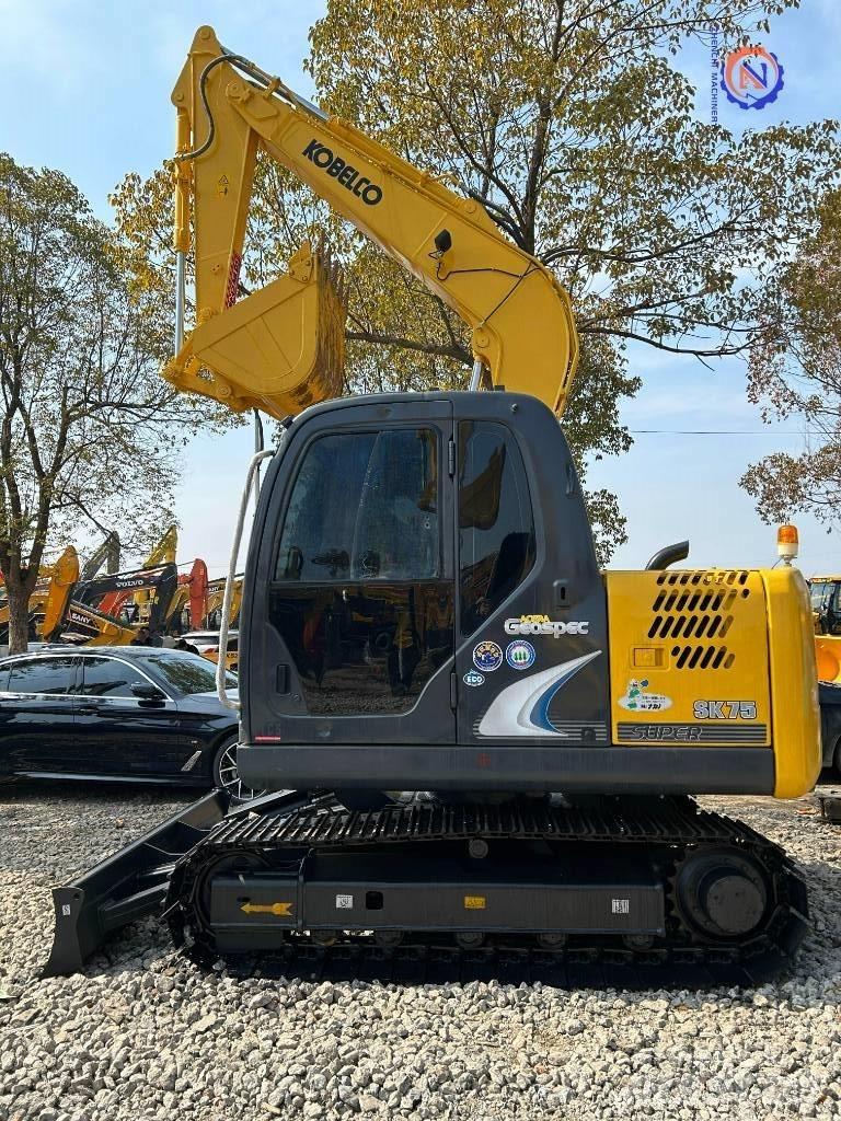 Kobelco SK 75 Pelle sur chenilles