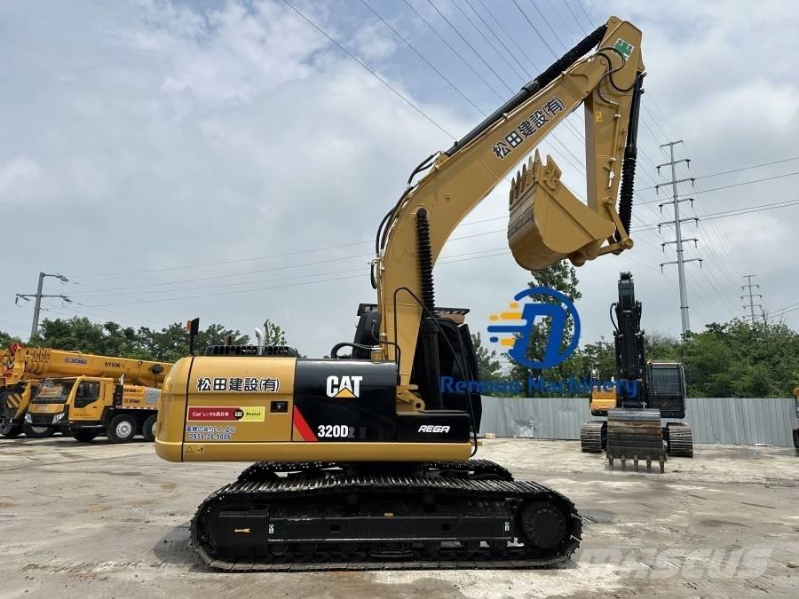 CAT 320 D2 Pelle sur chenilles
