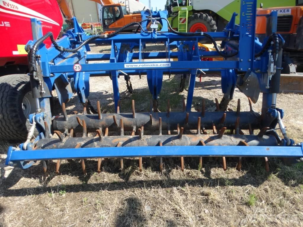 Rolmako U 624 Charrue à dents