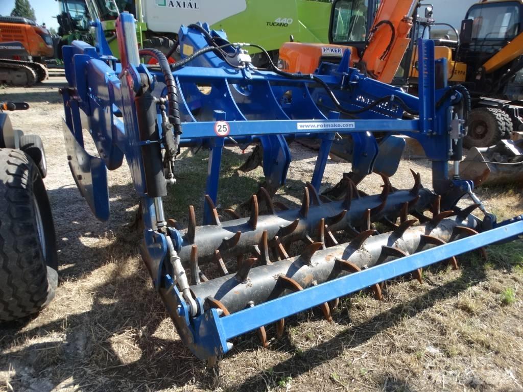 Rolmako U 624 Charrue à dents