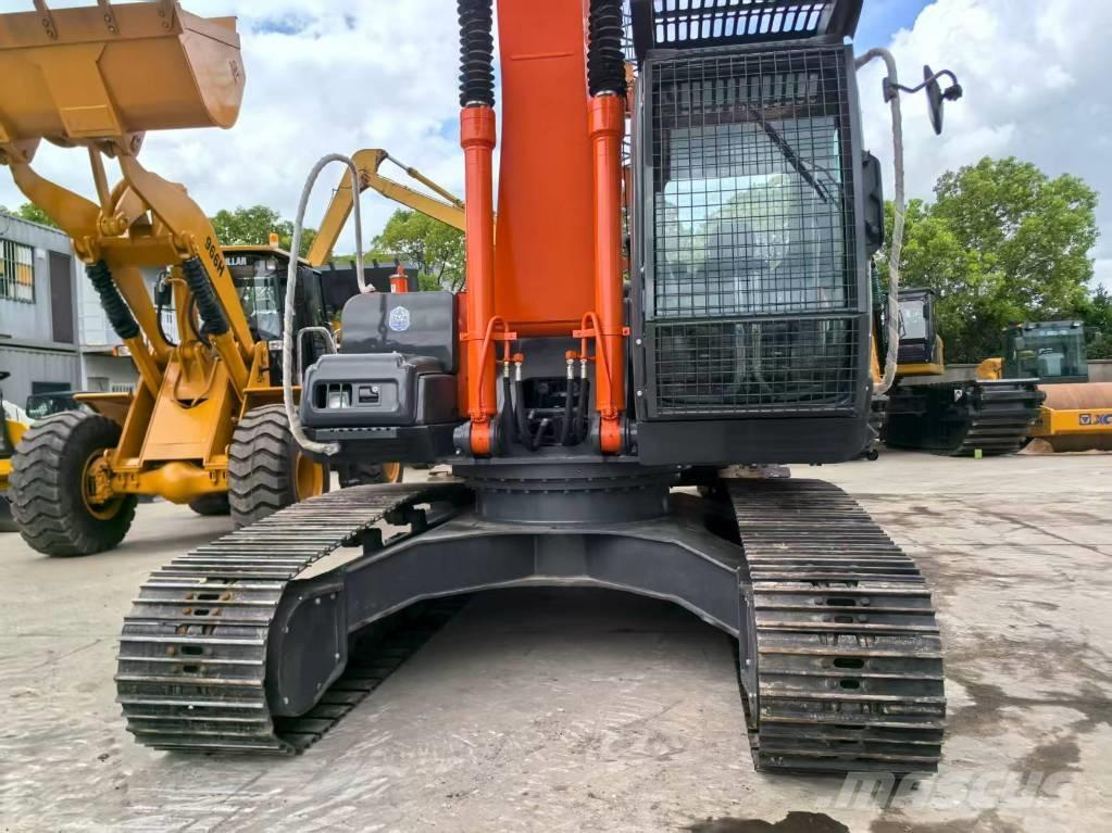 Hitachi ZX 240 HG Pelle sur chenilles