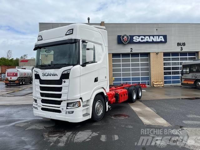 Scania S 590 Châssis cabine