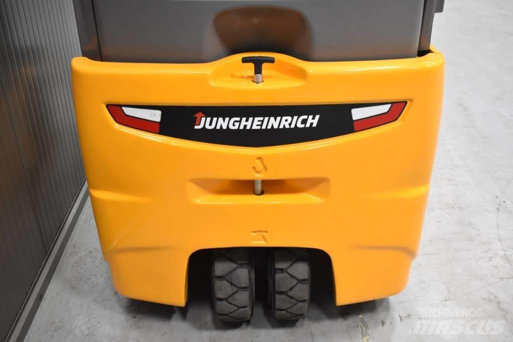 Jungheinrich EFG 213 Chariots élévateurs électriques
