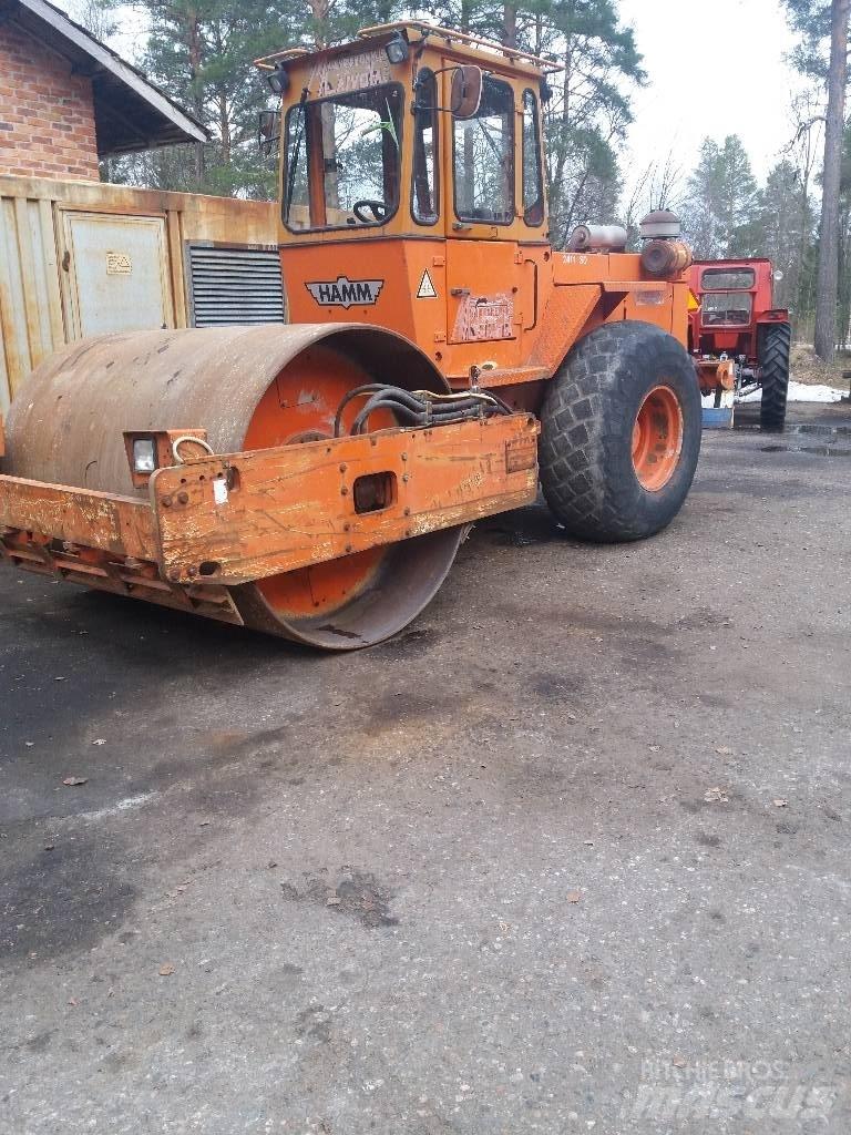 Hamm 2411 SD Rouleaux monocylindre