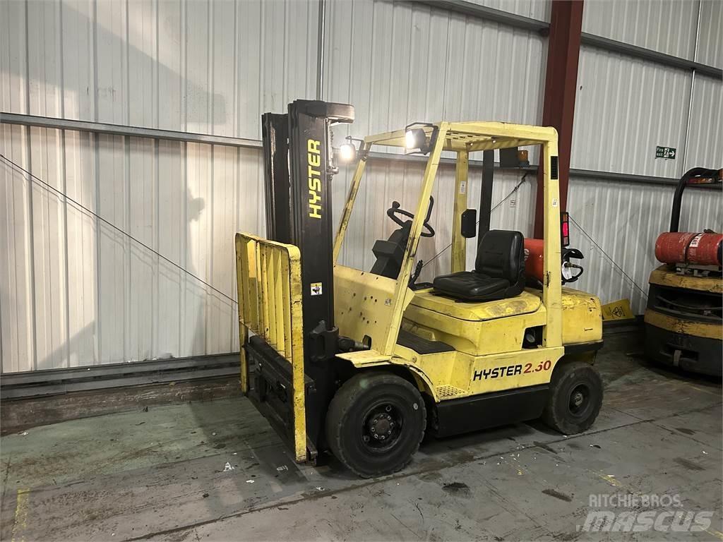 Hyster H2.50XM Chariots GPL