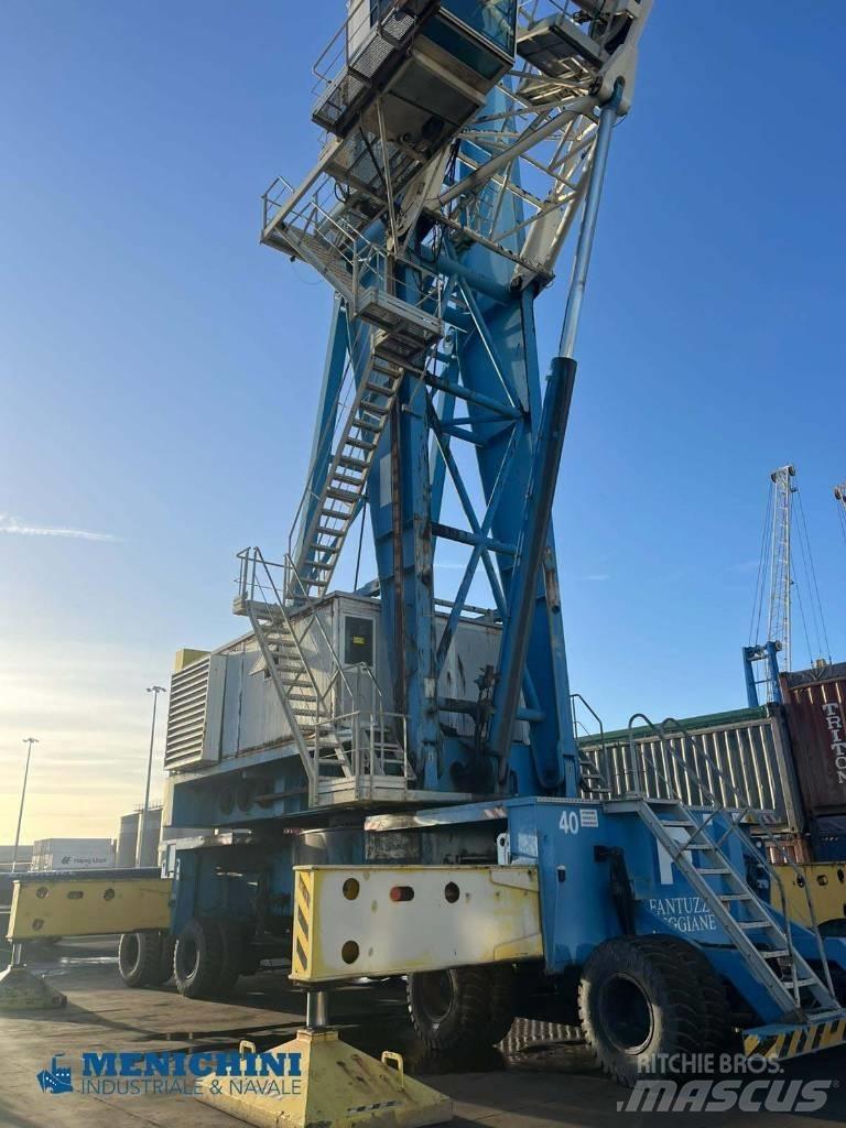 Fantuzzi MHC 115 Autre grue