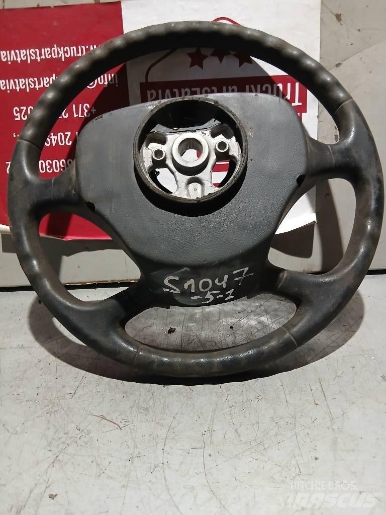 Scania P 420   1495393 Cabines