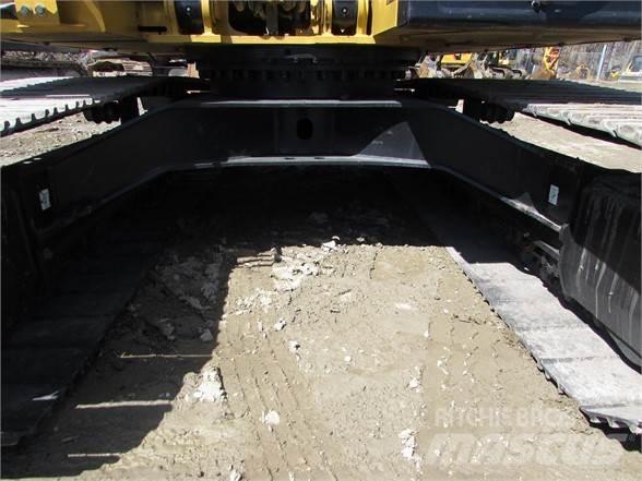 CAT 313F Pelle sur chenilles