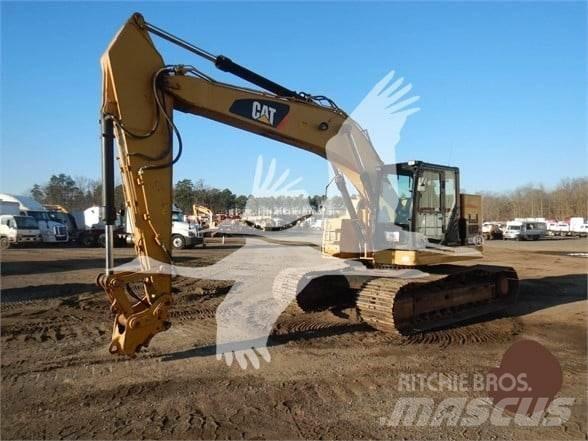 CAT 328D LCR Pelle sur chenilles