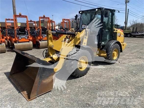 CAT 906M Chargeuse sur pneus