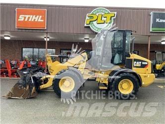 CAT 908M Chargeuse sur pneus