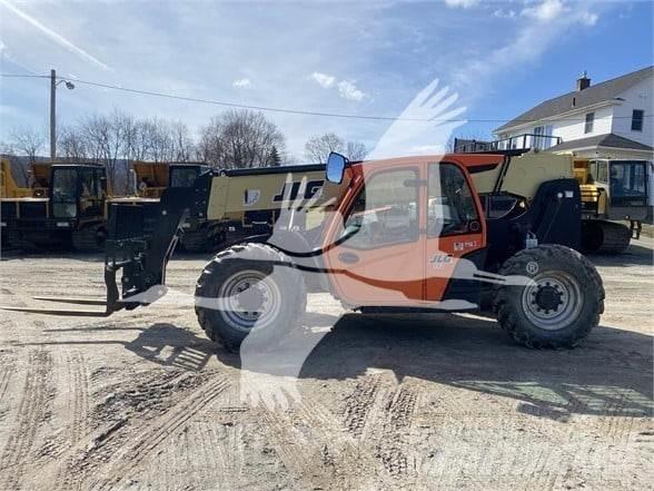 JLG 742 Chariot télescopique