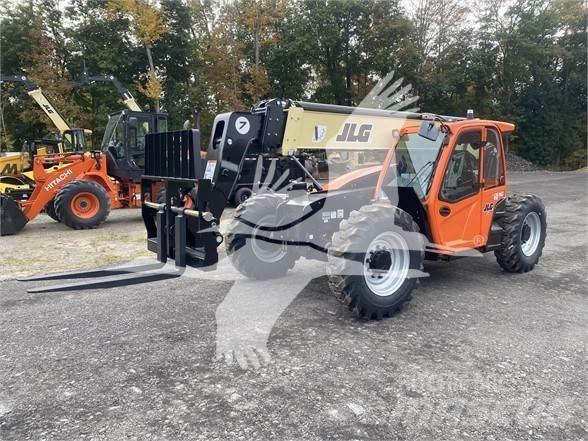 JLG 742 Chariot télescopique