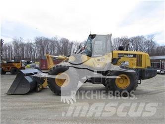 Komatsu WA320 Chargeuse sur pneus