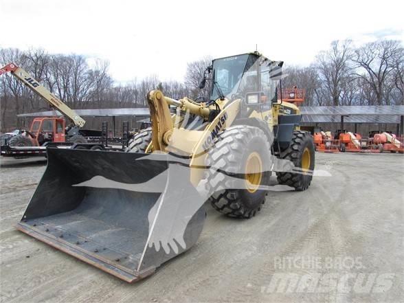 Komatsu WA320 Chargeuse sur pneus