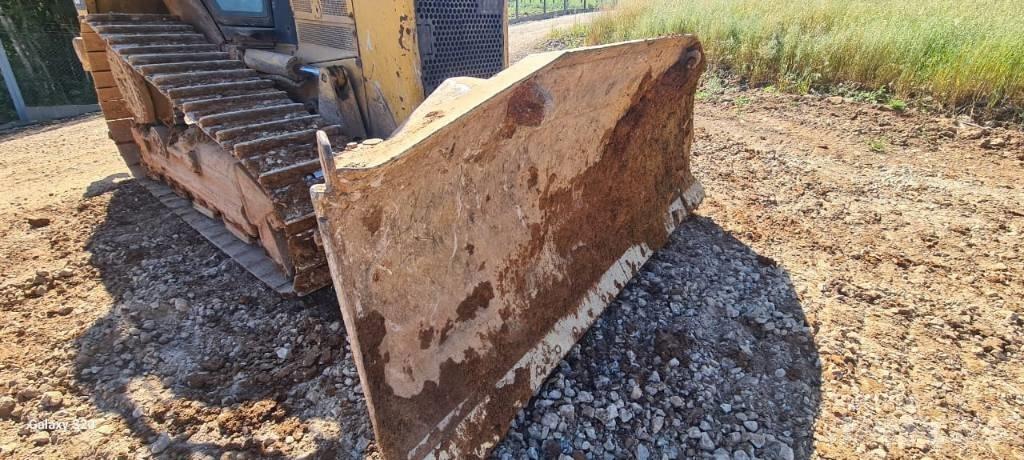 CAT D 6 N Bouteurs sur chenilles